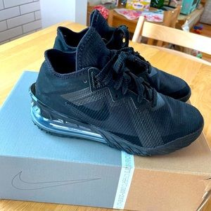 Nike Lebron XVIII Low